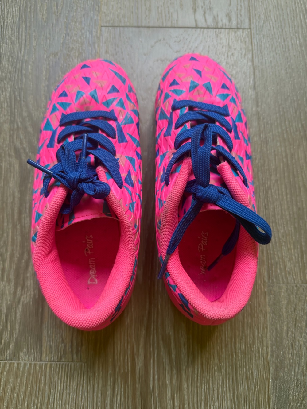 Kids indoor soccer cleats Hot Pink & Blue